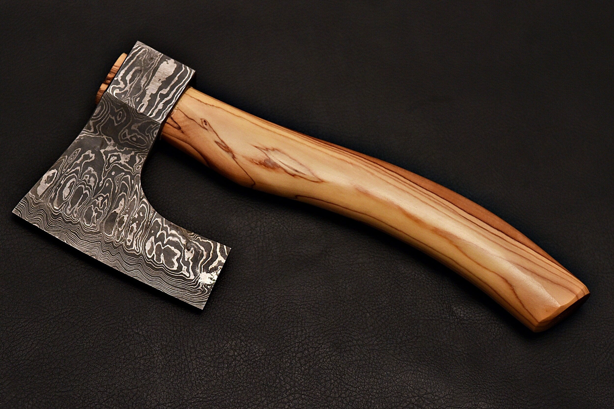 Handmade Tomahawk Damascus steel Axe , Throwing Axe , Hatchet Axe with oil wood handle