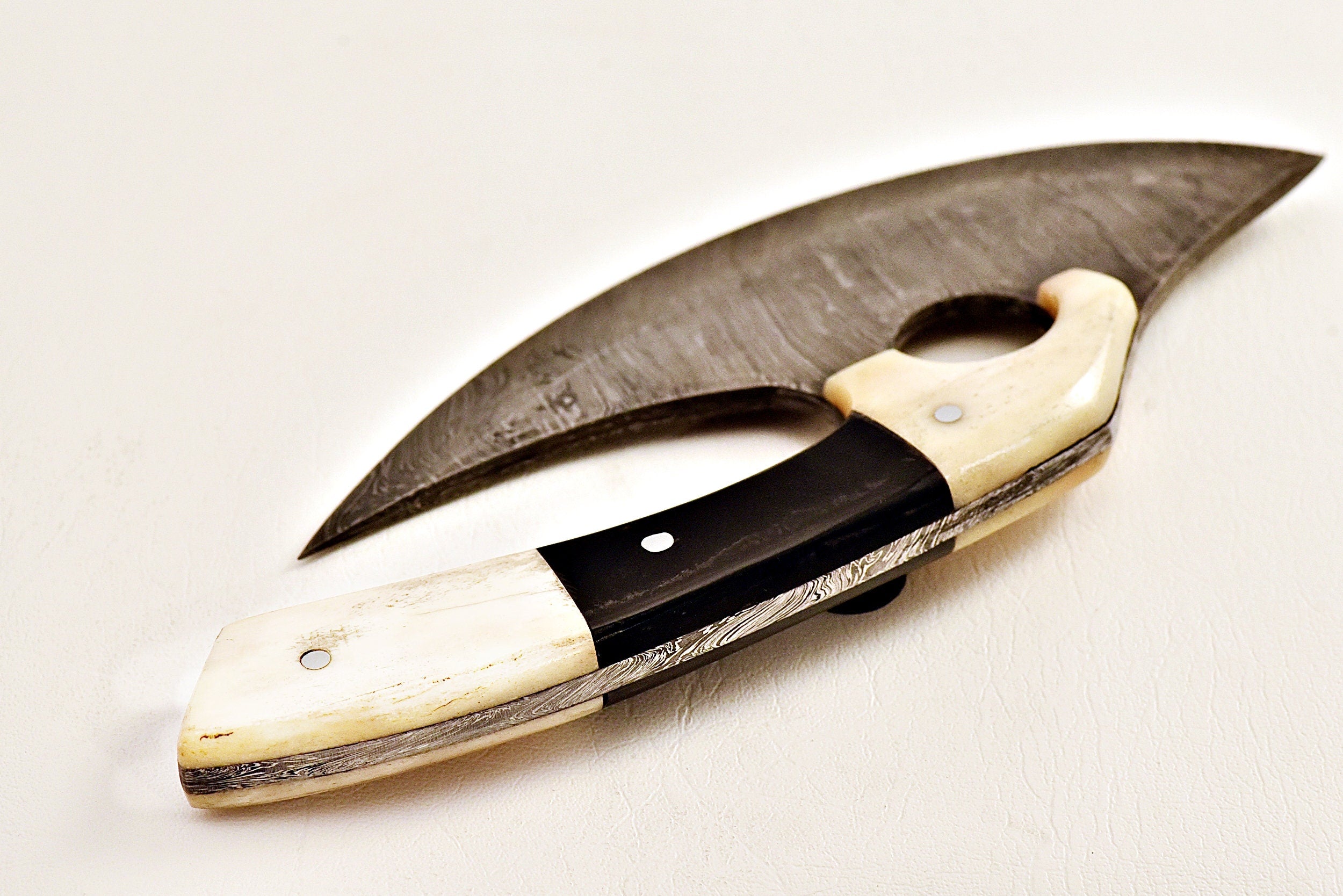 Handmade Damascus steel Ulu knife with bone and buffalo horn