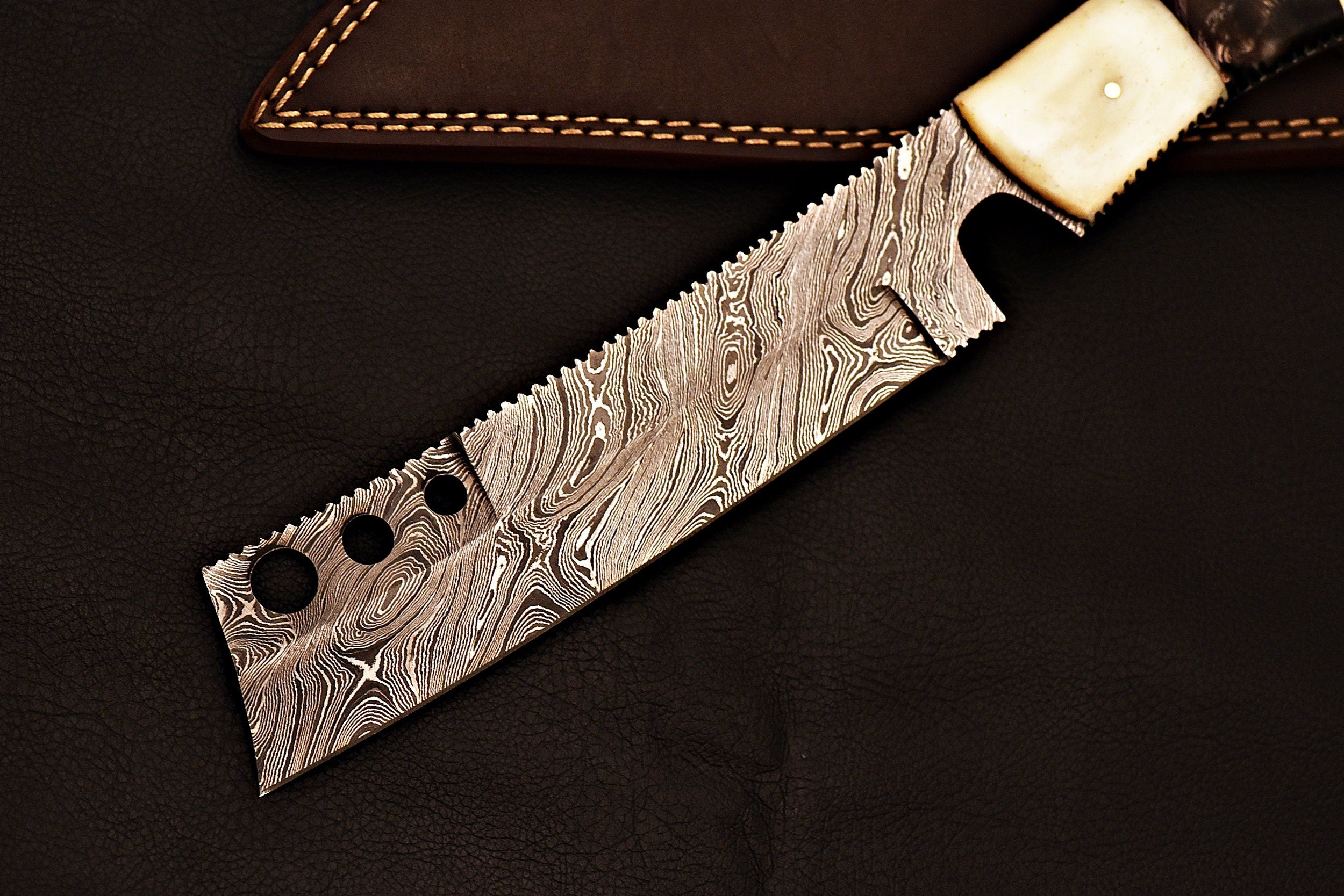 Handmade Damascus Knife with Leather Sheath