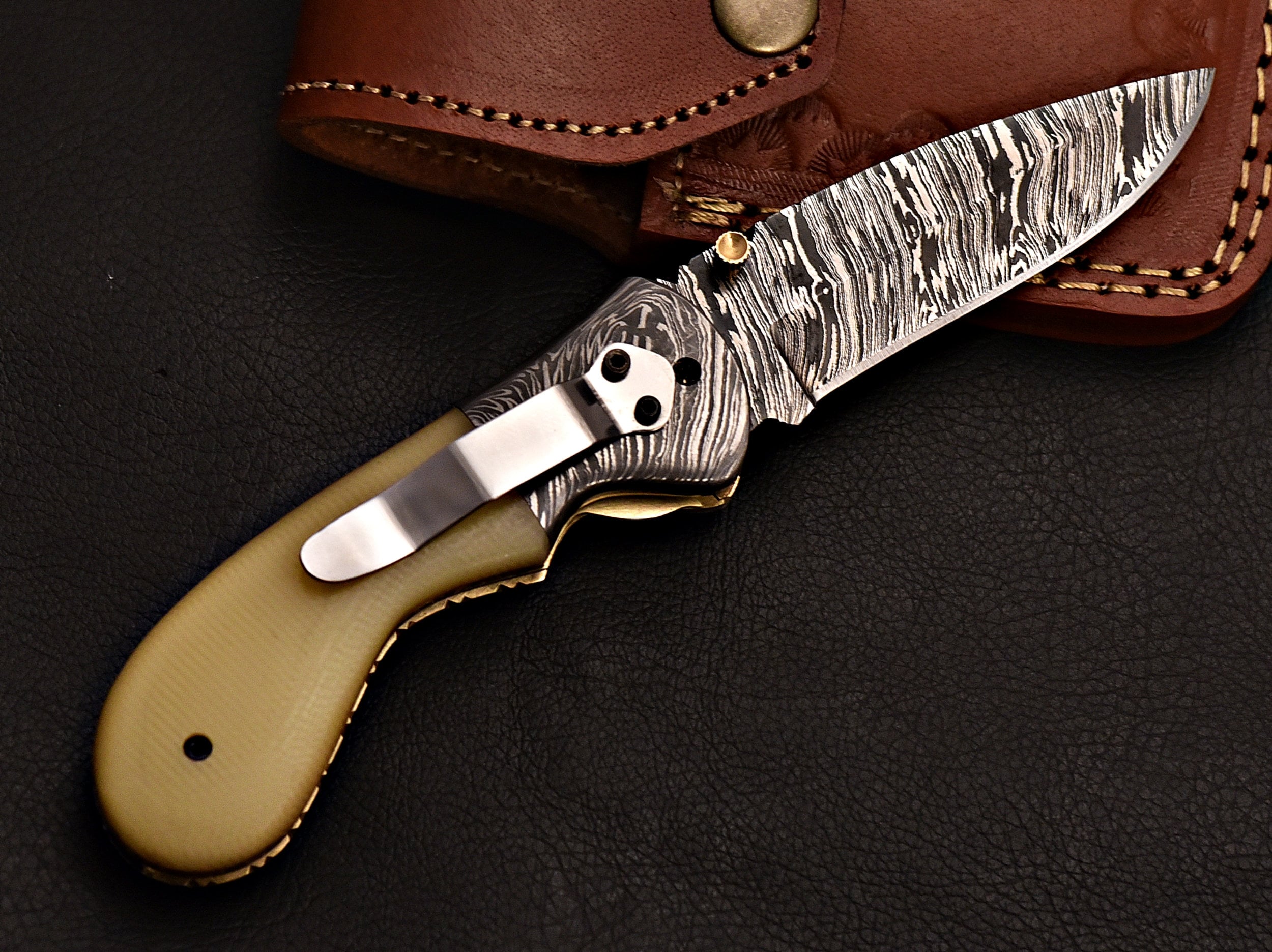 Handmade Damascus Steel Pocket Knife with G - 10 Handle Scale