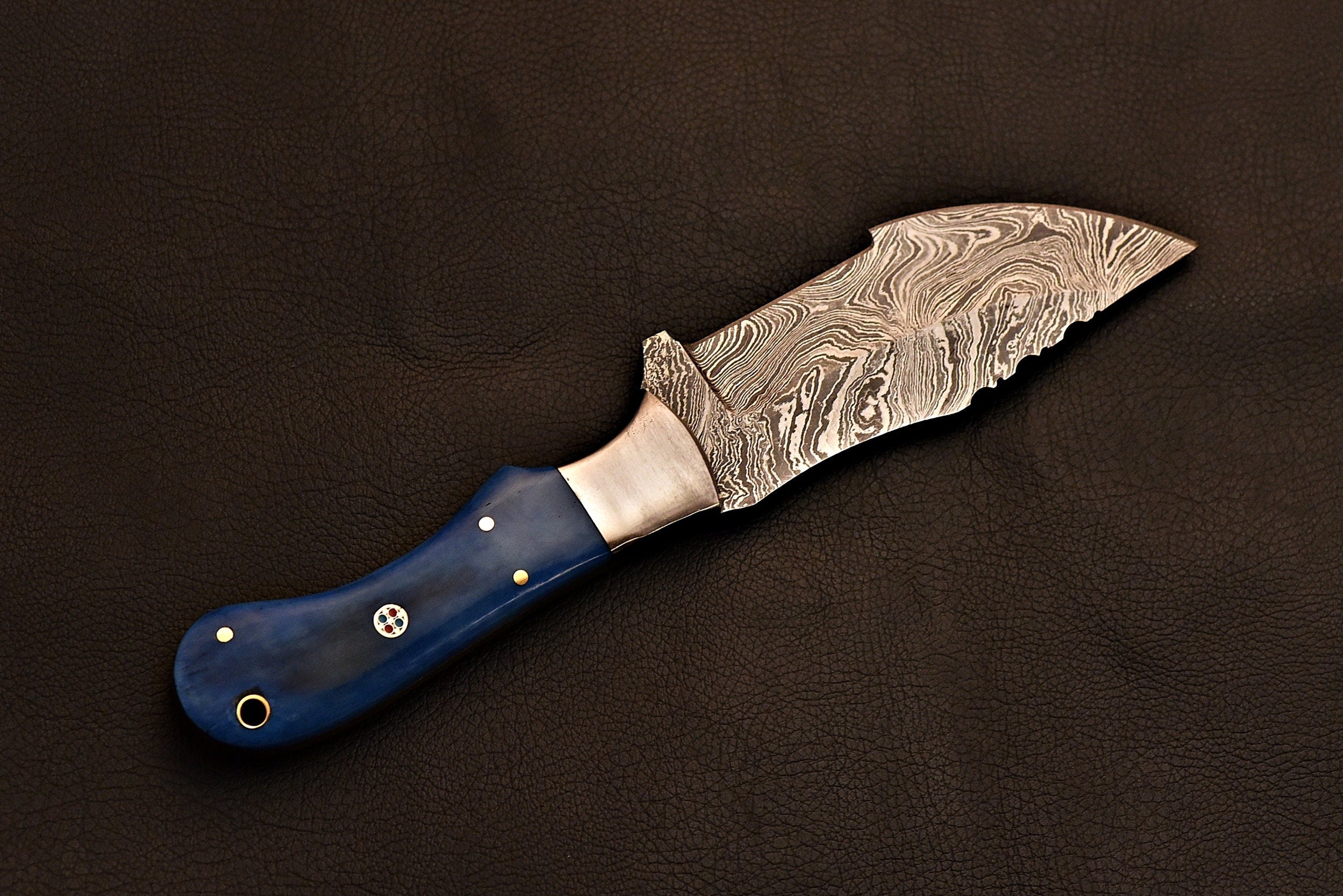 Handmade Damascus Steel Tracker Knife with Leather Sheath