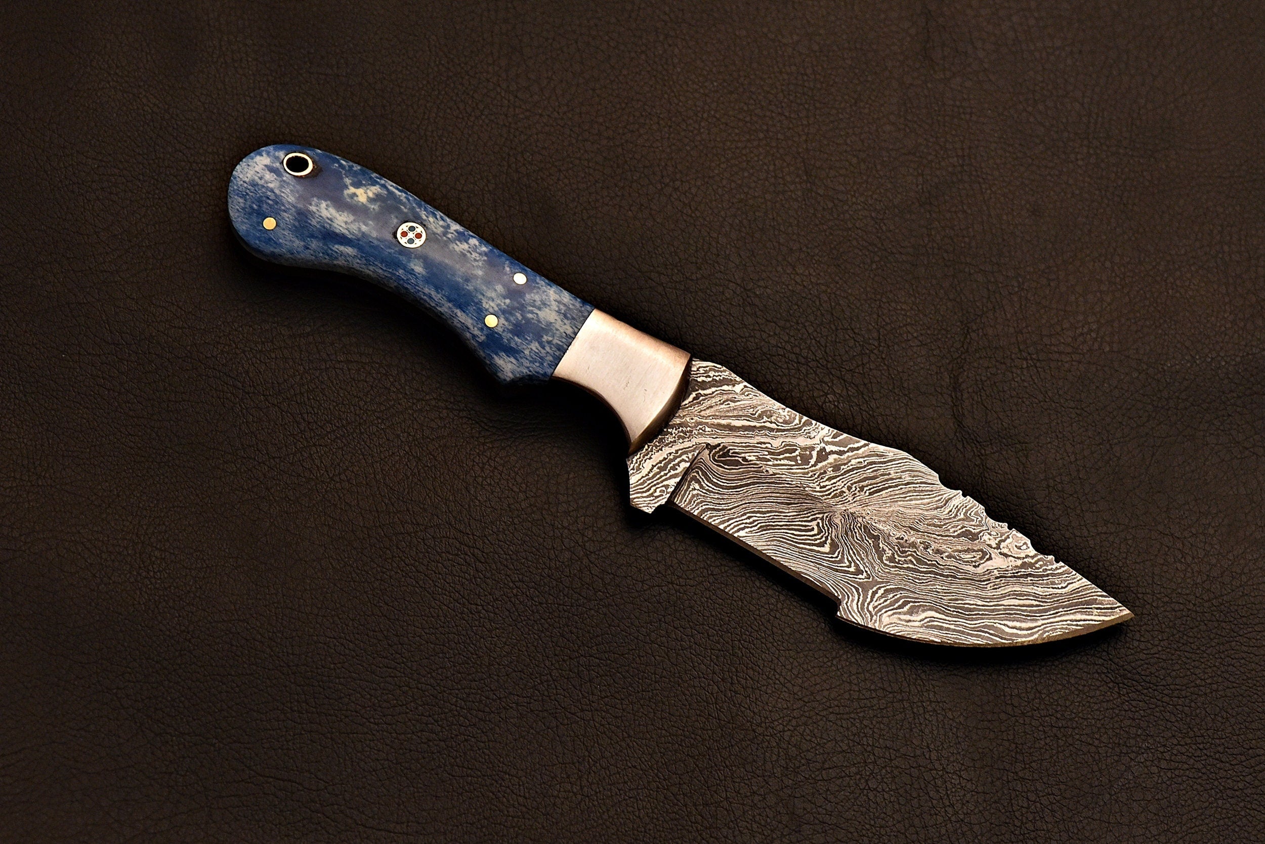 Handmade Damascus Steel Tracker Knife with Leather Sheath