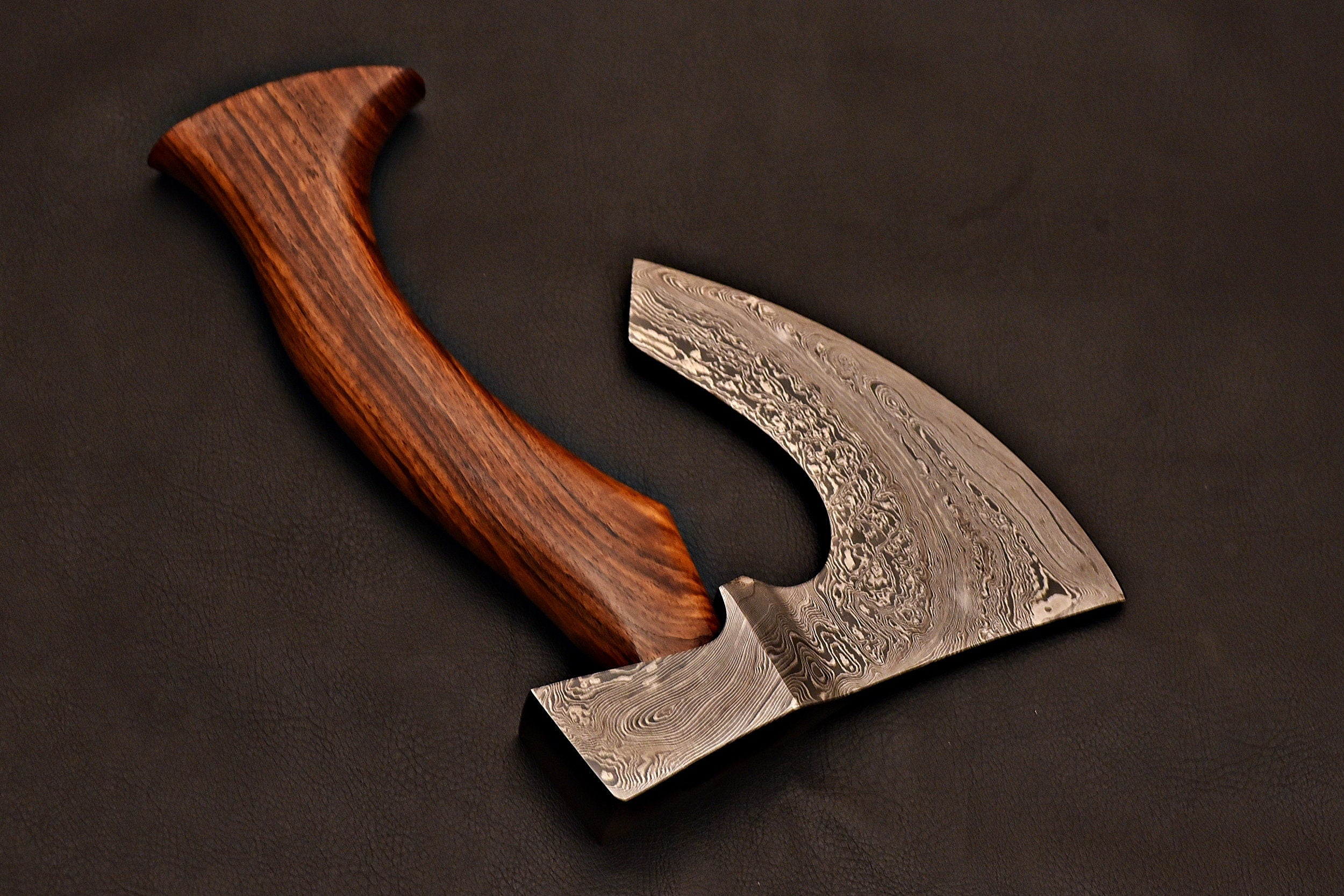 Handmade Damascus Steel Tomahawk / Hatchet / Viking Axe / Rose Wood