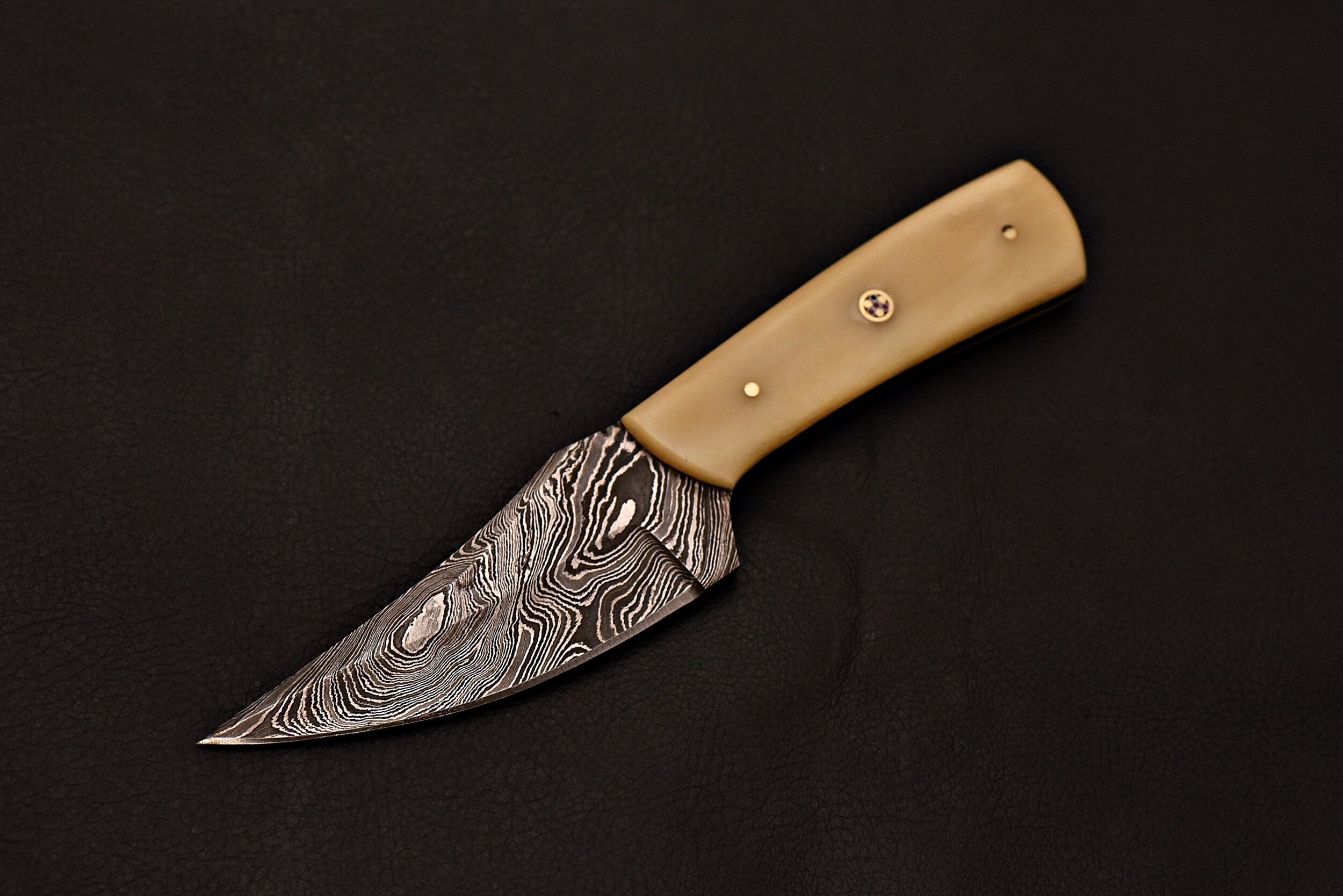 Handmade Damascus Skinning Knife/ Everyday Carry Knife / Christmas special Gift With Leather Sheath