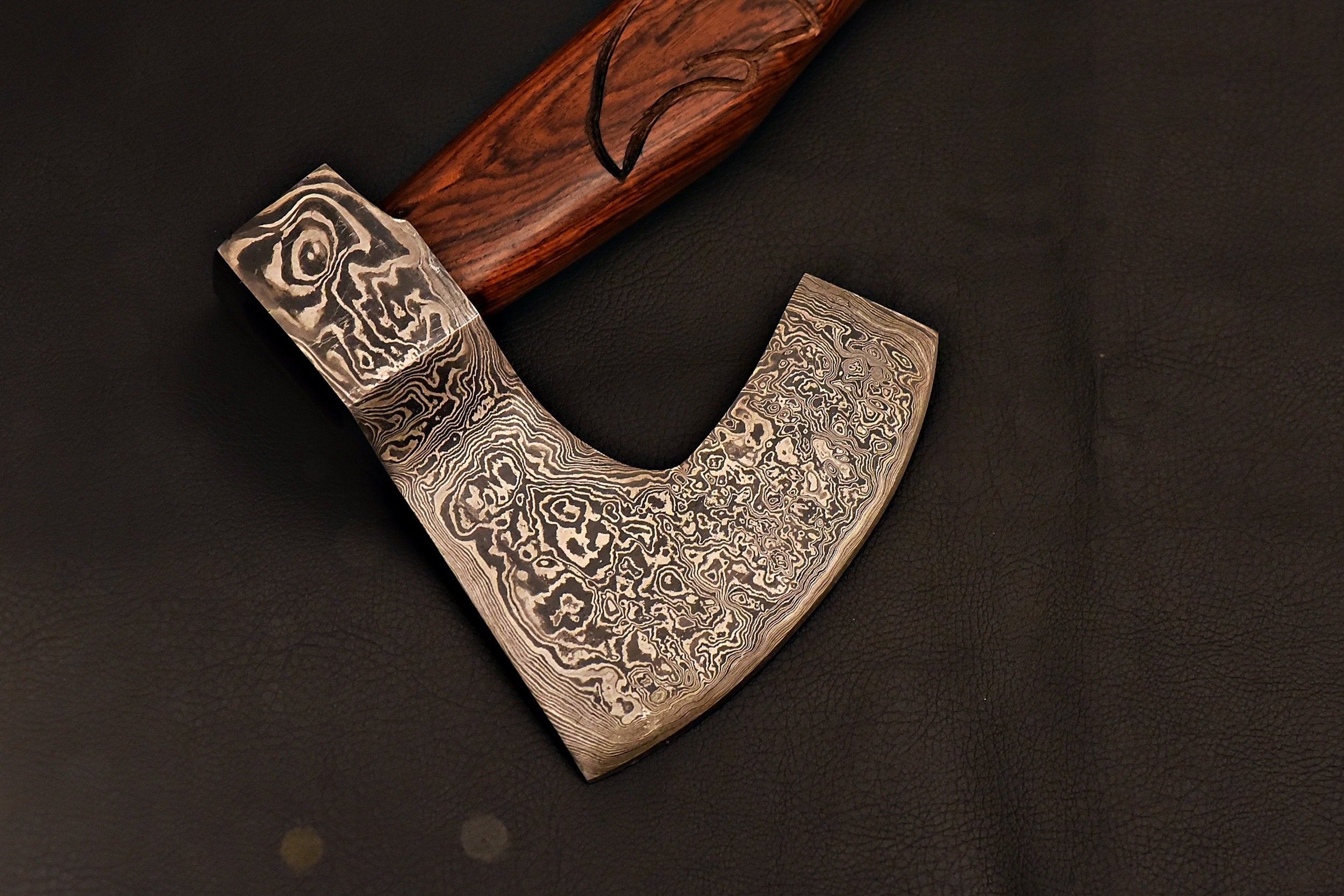 Handmade Damascus Steel Axe Engrave Handle / Tomahawk / Hatchet / Axe With Rose Wood