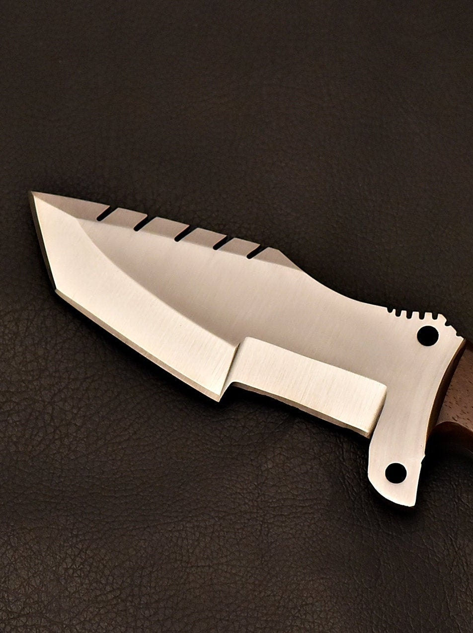 Handmade Tracker Knife D2 Steel With Rose Wood Handle