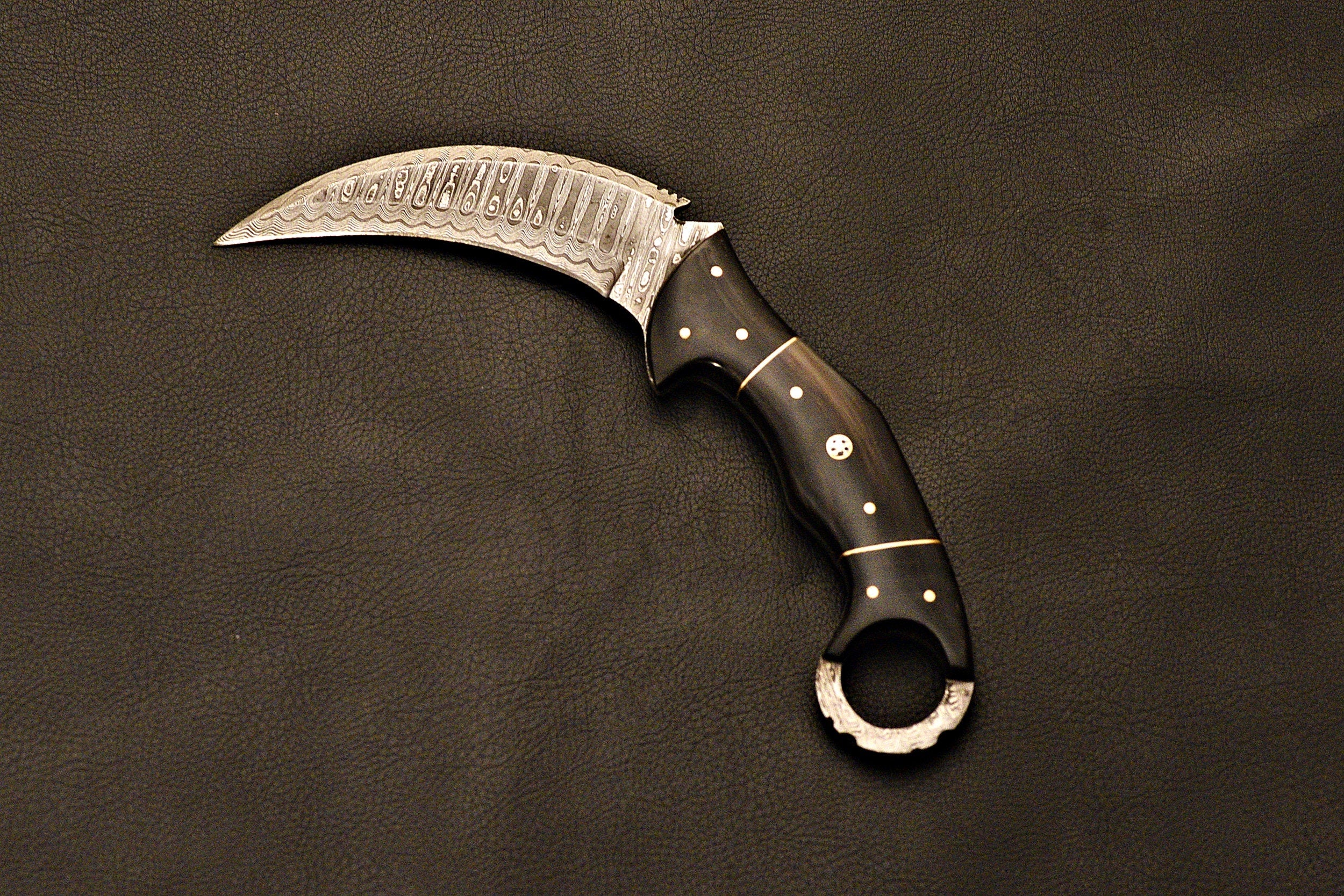 Handmade Damascus Karambit Knife With Leather Sheath