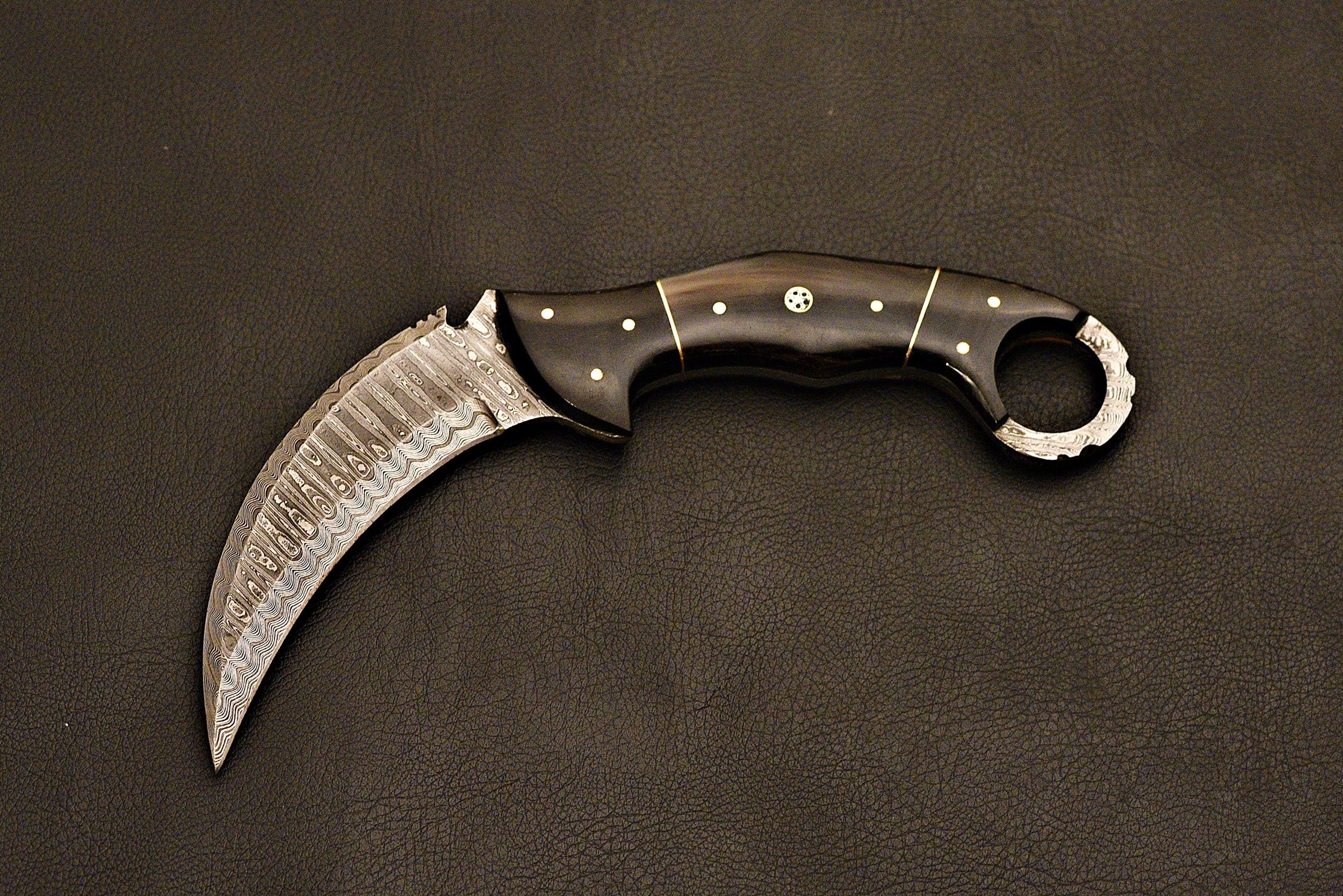 Handmade Damascus Karambit Knife With Leather Sheath