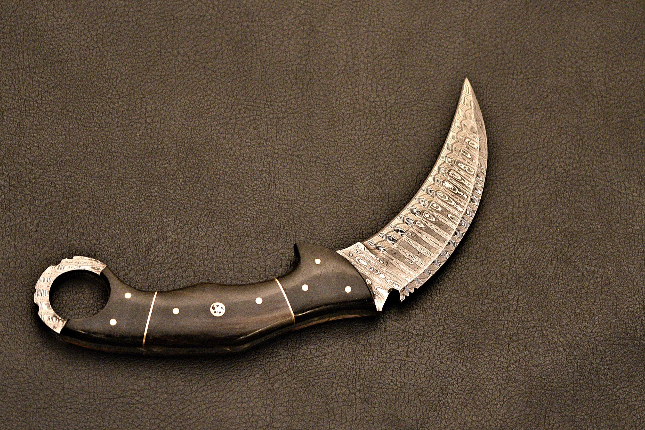 Handmade Damascus Karambit Knife With Leather Sheath