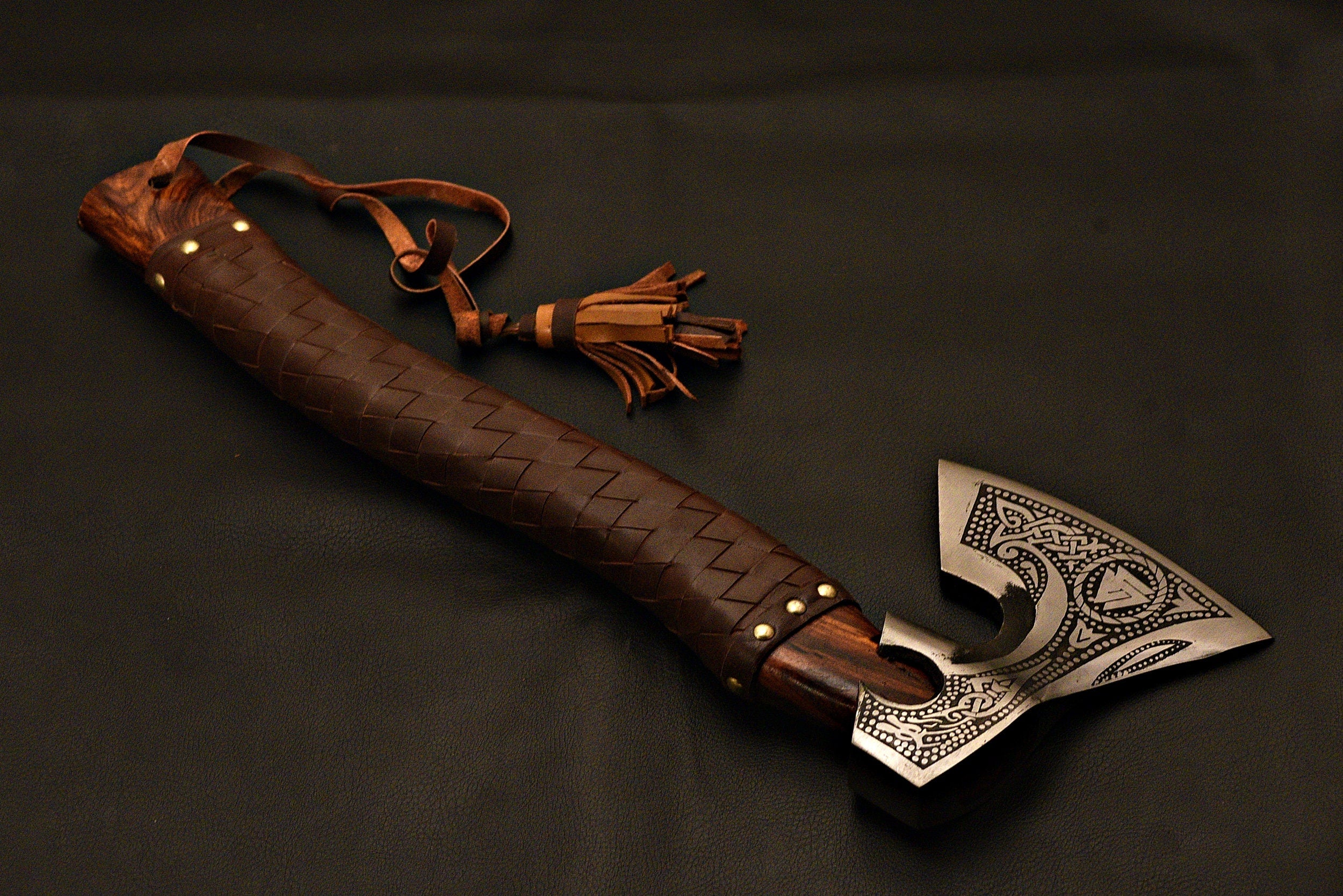 Handmade & Hand Forged 1095 Steel Tomahawk/ Axe / Hatchet /Etched Axe with Rose Wood