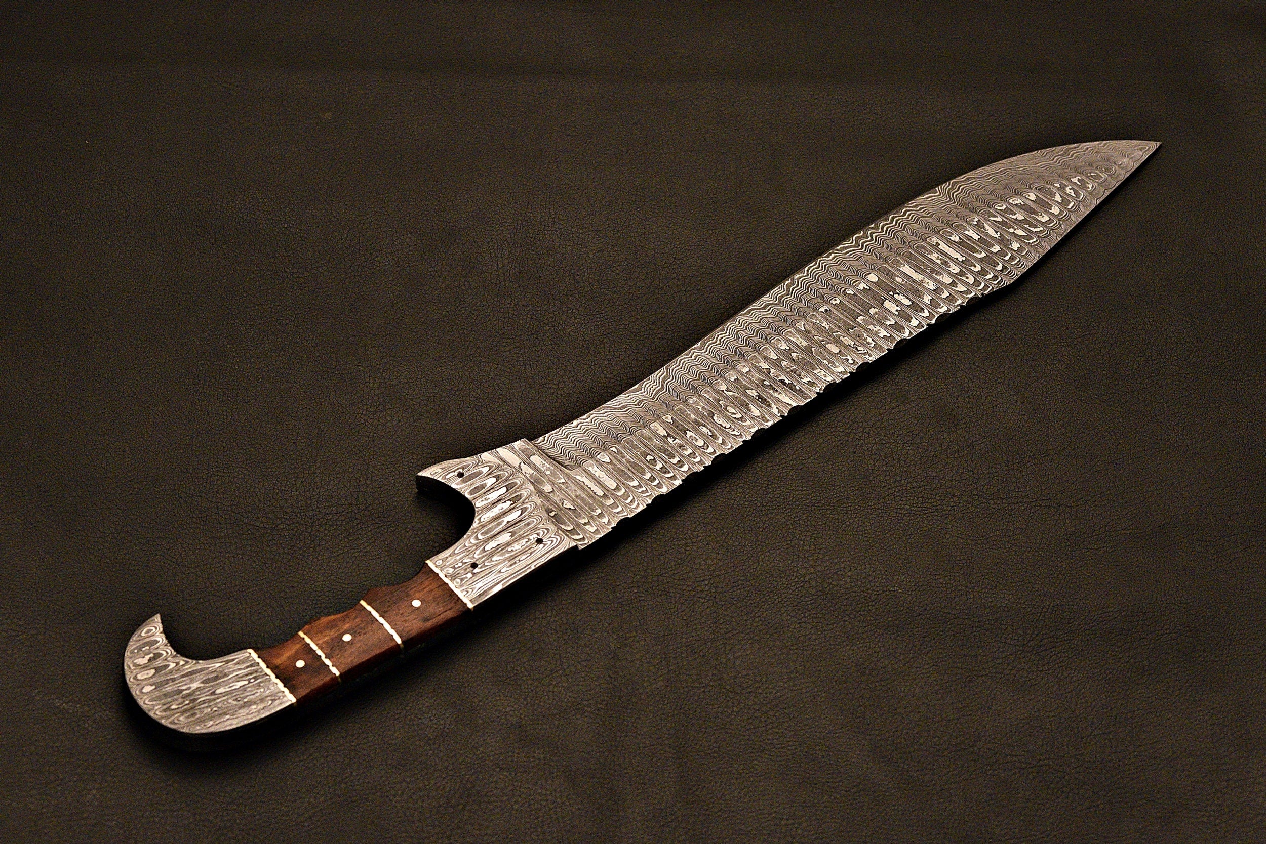 Handmade Damascus Falcon Bowie Knife / Outdoor Camping Knife / Everyday Carry Knife / HT Knife / With Leather Sheath