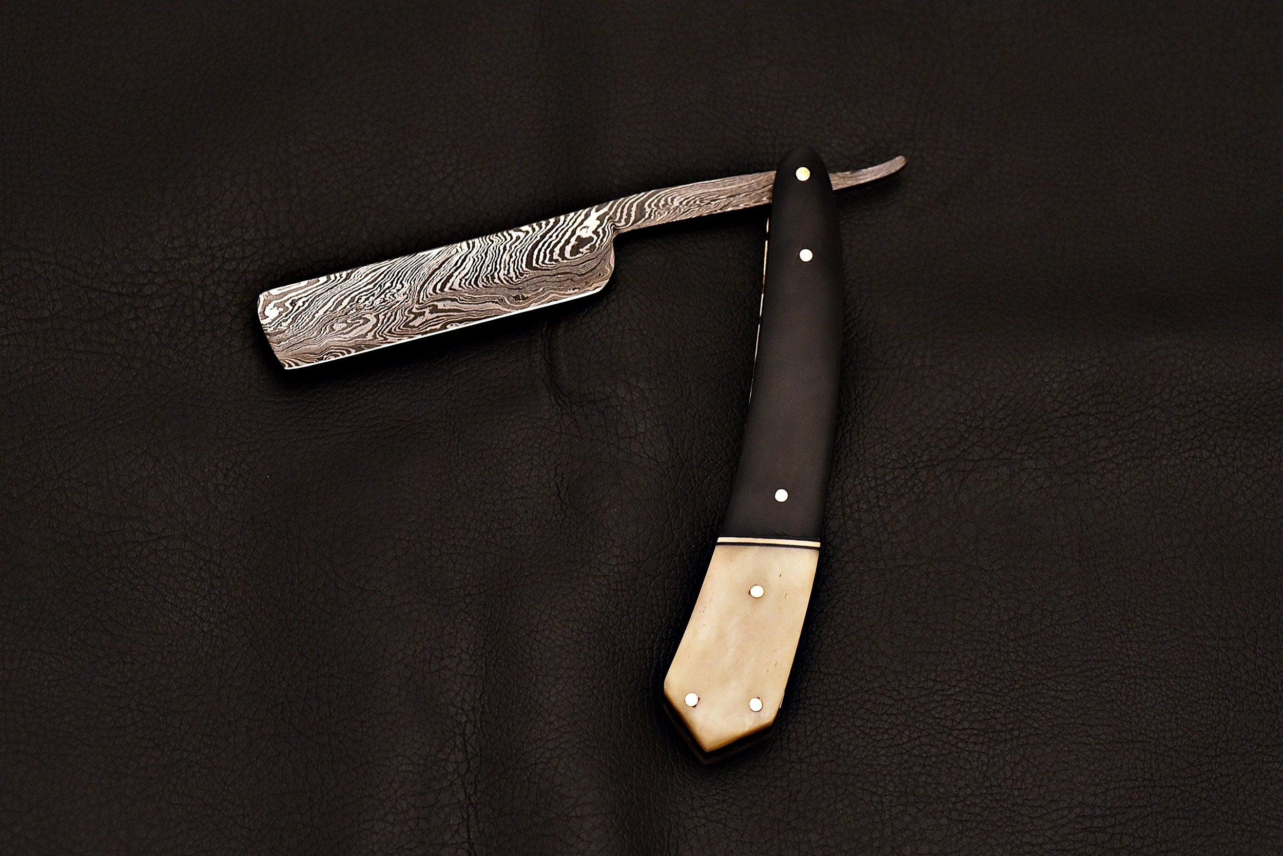Handmade Damascus Steel Straight Razor